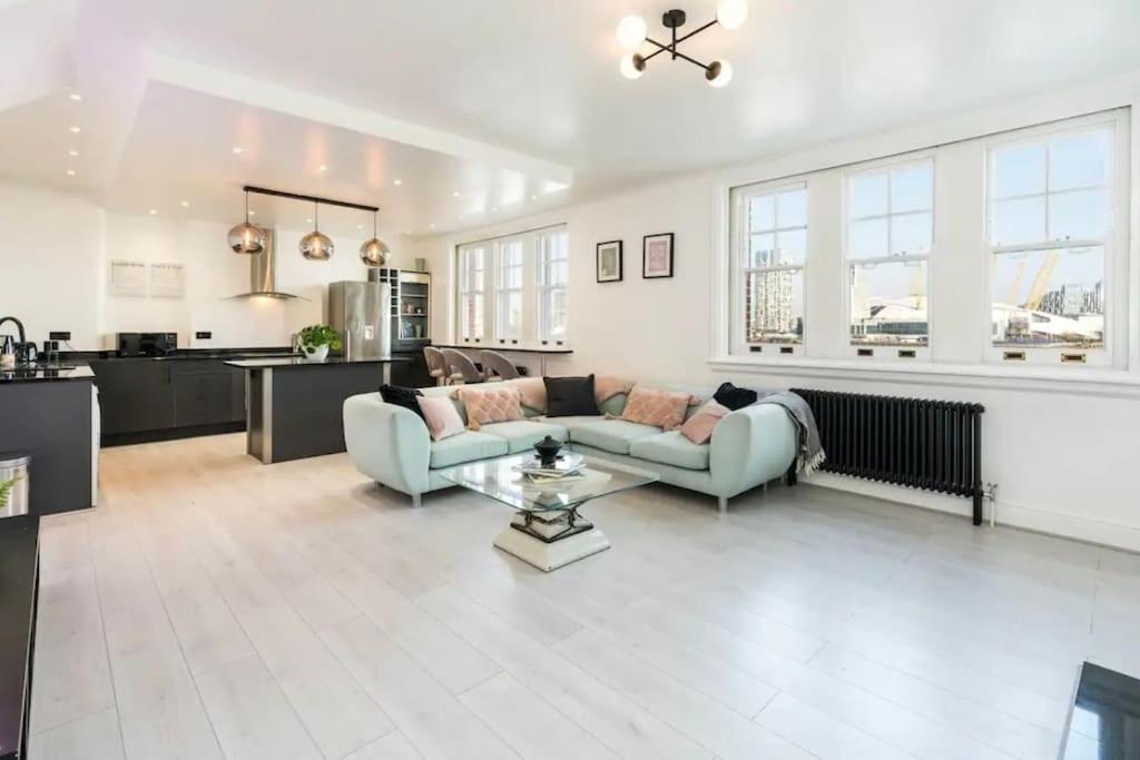 3 X Bedroom Riverside Flat With Hot Tub On Roof Terrace London Exterior photo